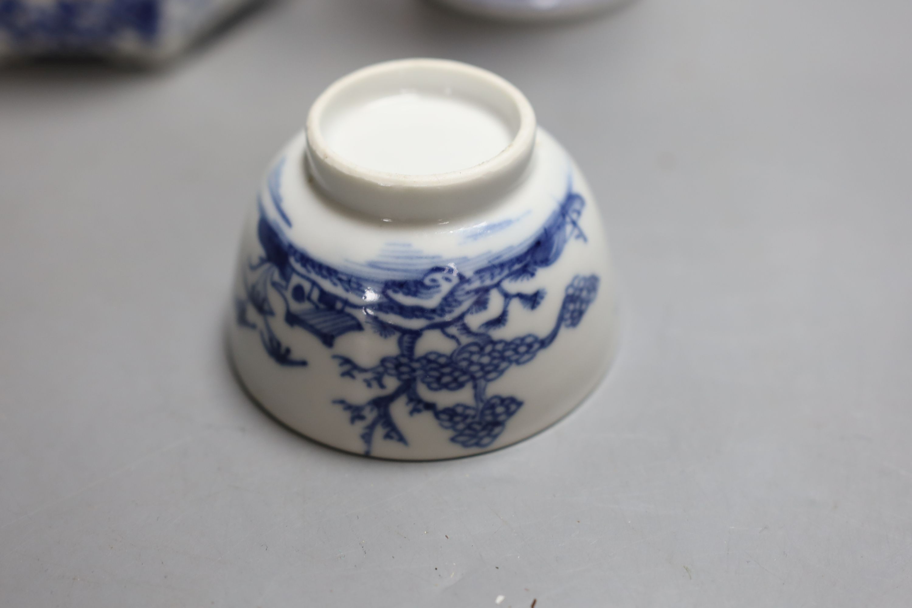 A Chinese blue and white prunus vase, four character mark, height 19cm and two other blue and white items (3)